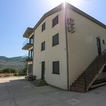 Magnolija Apartmani Igalo Exteriör bild