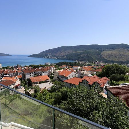 Magnolija Apartmani Igalo Exteriör bild