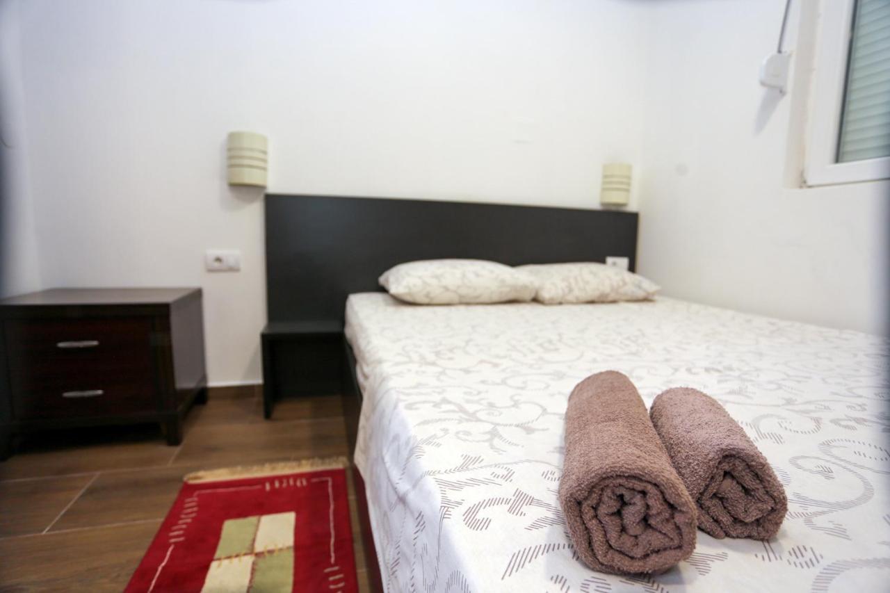 Magnolija Apartmani Igalo Exteriör bild