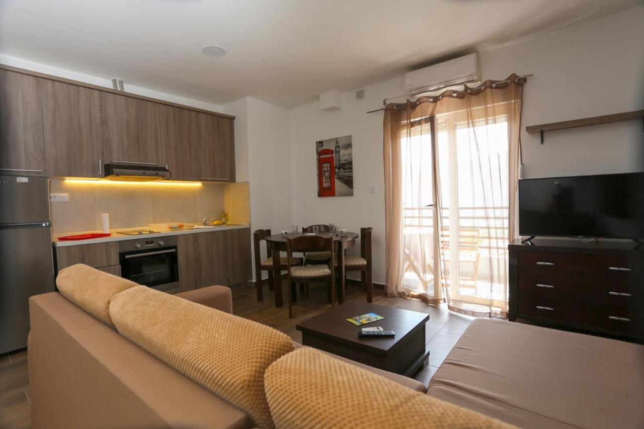 Magnolija Apartmani Igalo Exteriör bild
