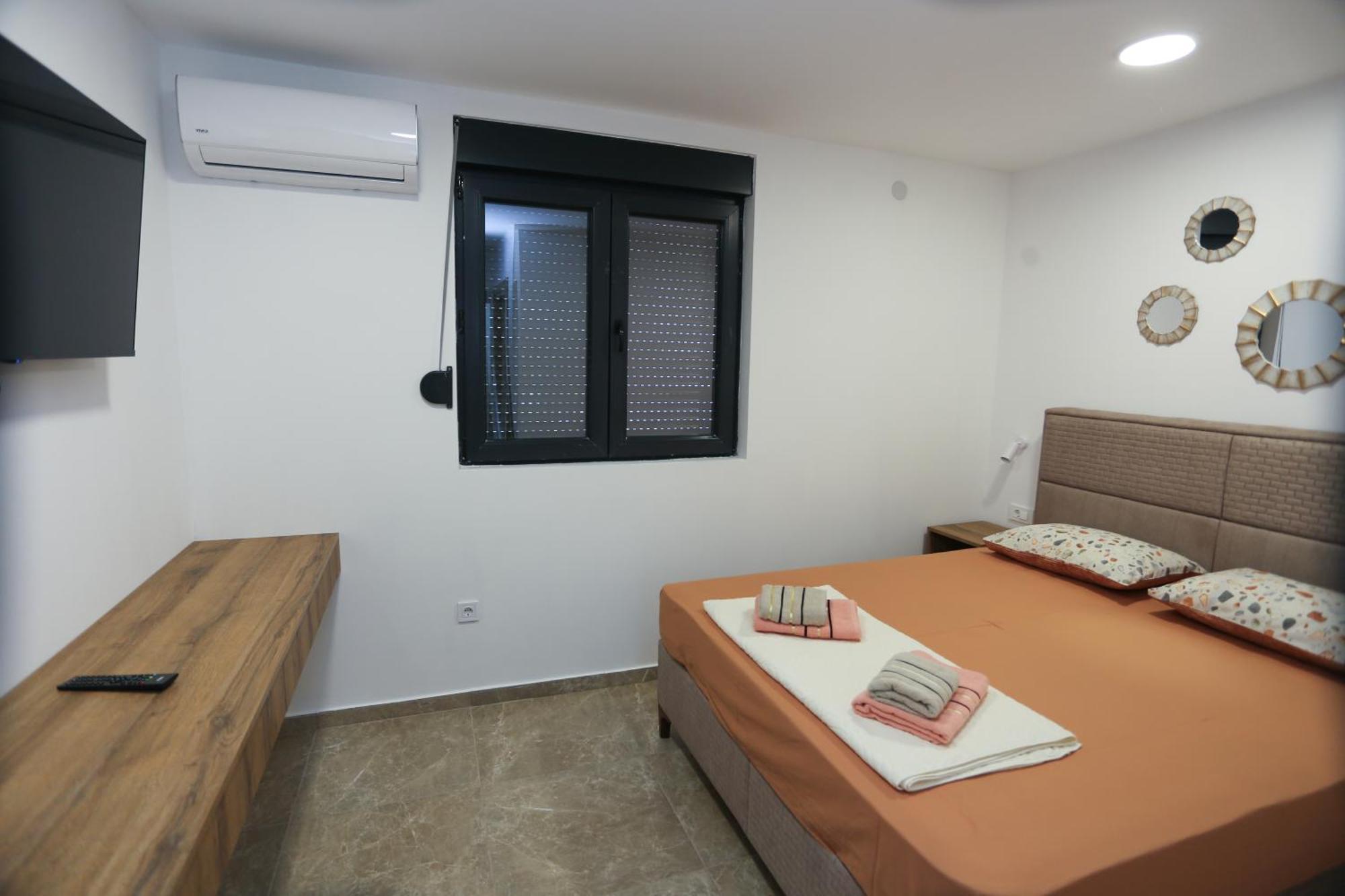 Magnolija Apartmani Igalo Exteriör bild