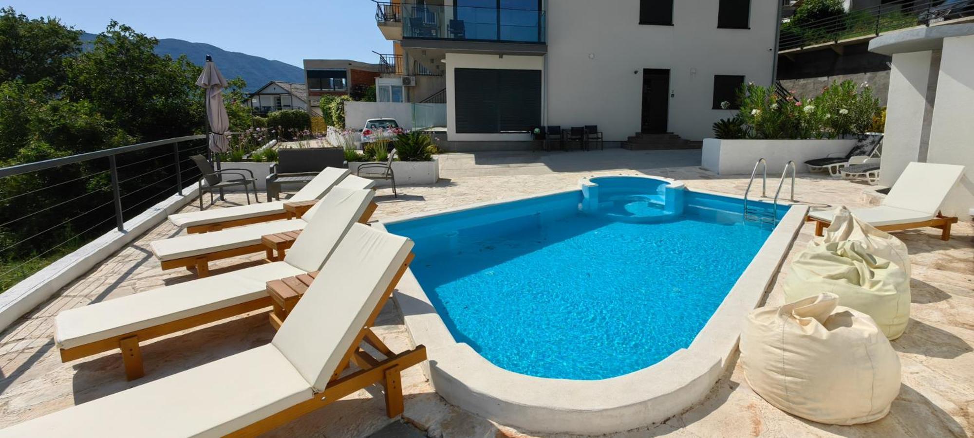 Magnolija Apartmani Igalo Exteriör bild