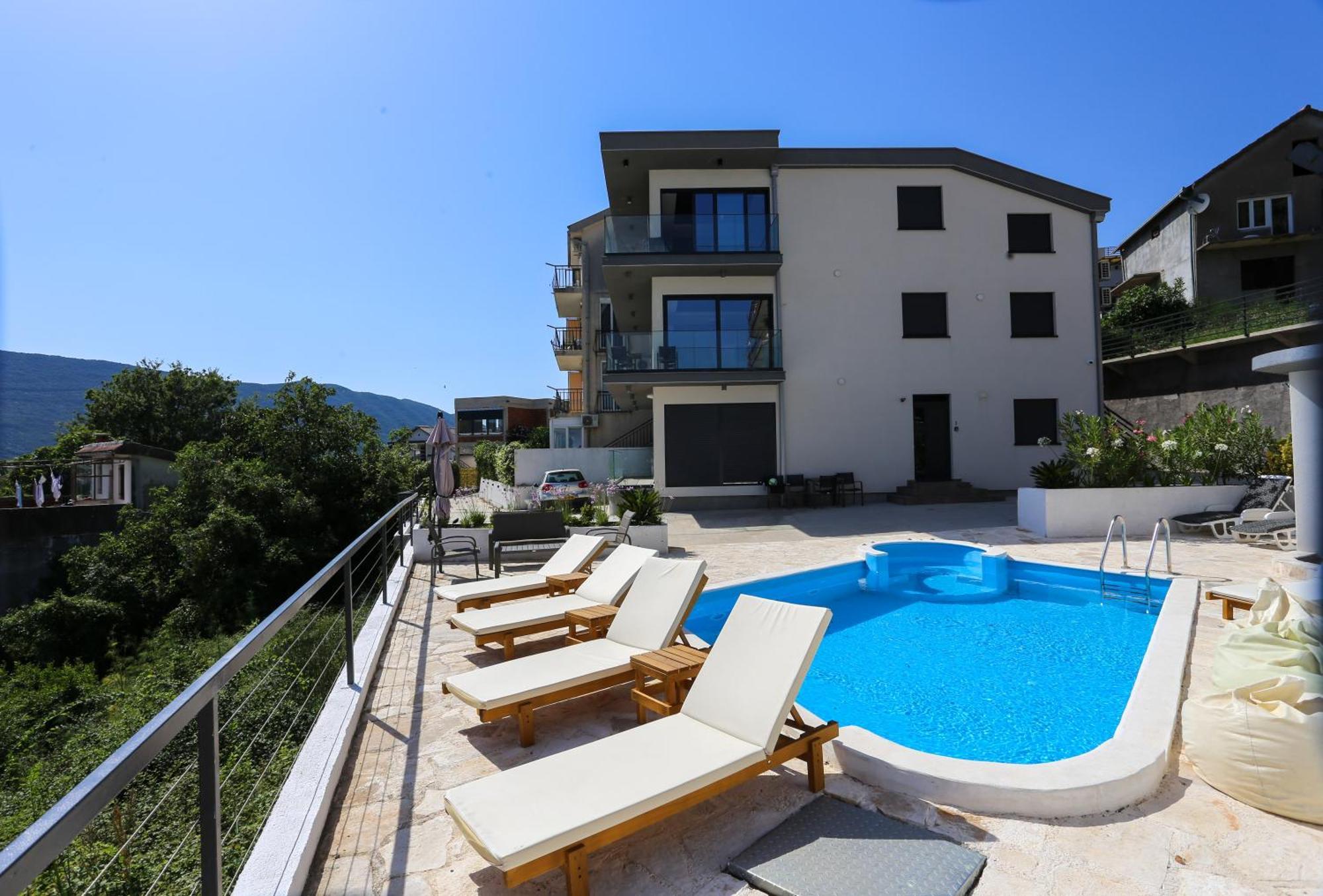Magnolija Apartmani Igalo Exteriör bild